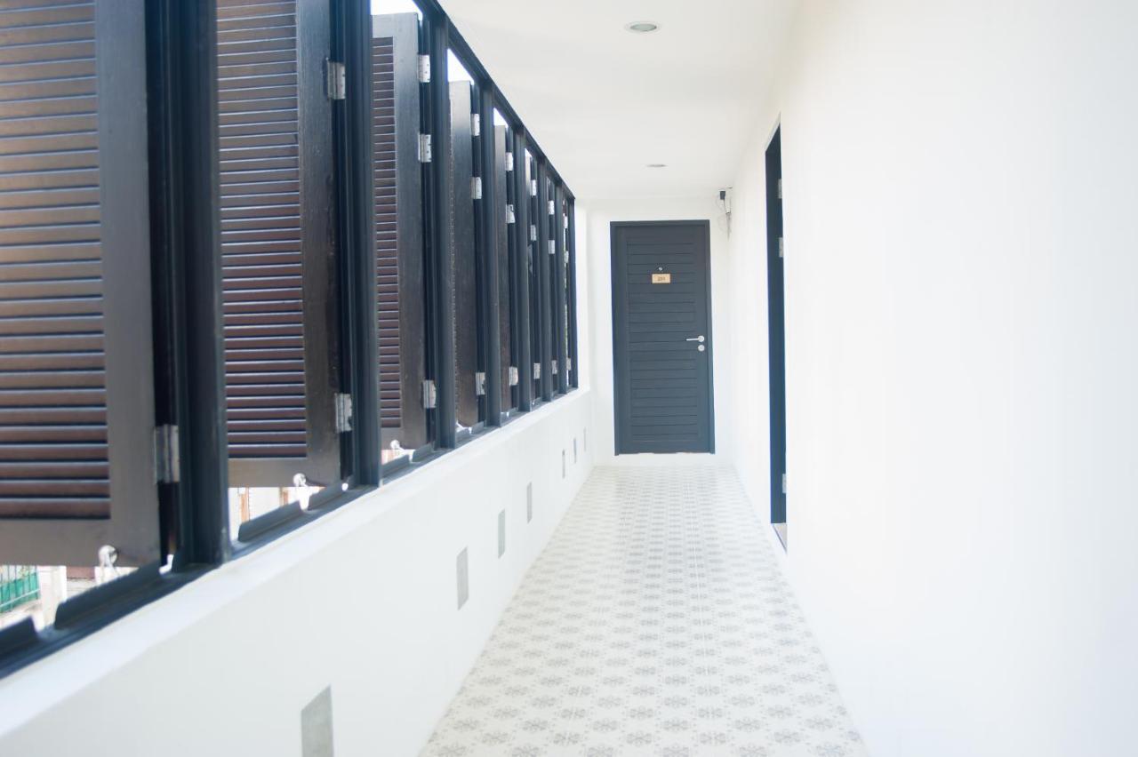 Baan Ploy In (Adults Only) Hostel Chiang Mai Exterior photo