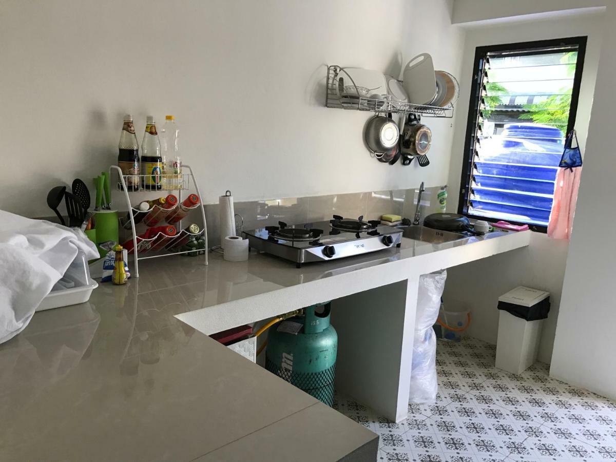 Baan Ploy In (Adults Only) Hostel Chiang Mai Exterior photo